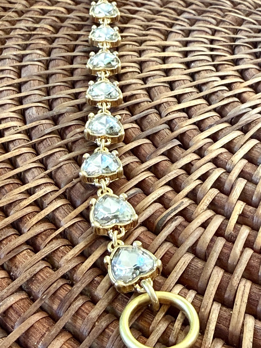 Oscar de la Renta Bracelet💛 Sparkling Crystal Hearts✨Toggle ✨Gold /Clear - Picture 8 of 14